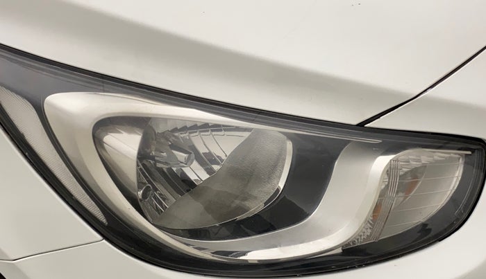 2014 Hyundai Verna FLUIDIC 1.6 SX CRDI, Diesel, Manual, 82,732 km, Right headlight - Faded
