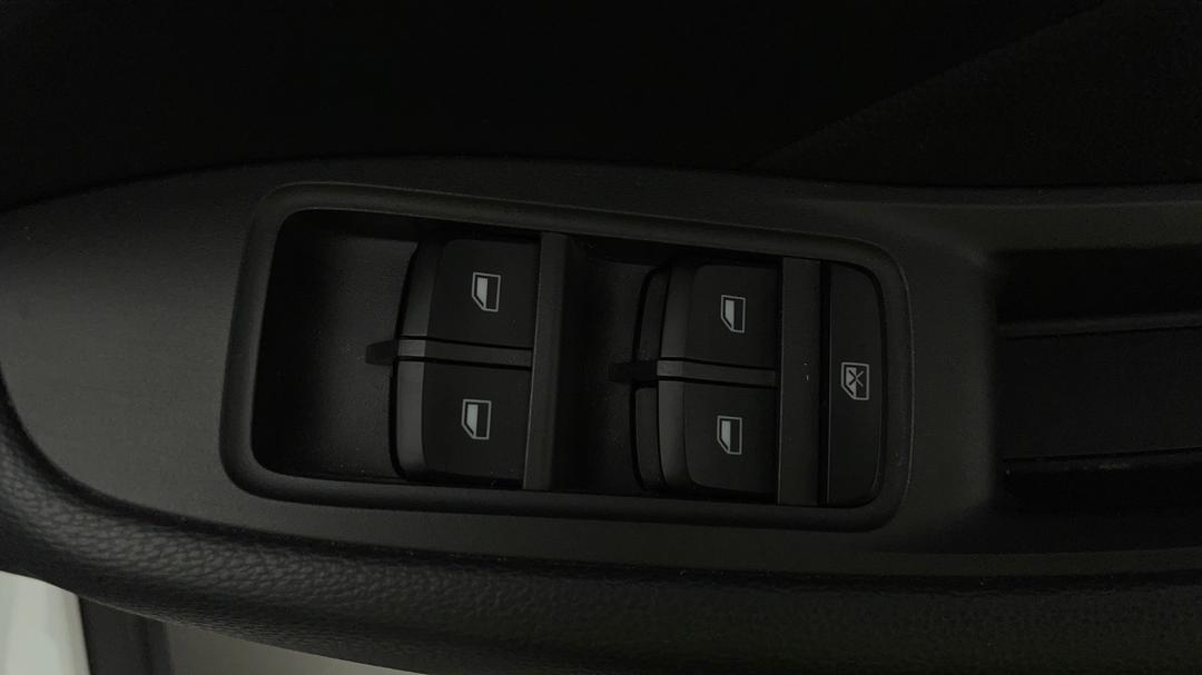 2019 MG ZS Excite Plus, Automatic, 31005 km, Drivers Side Door Panel Controls