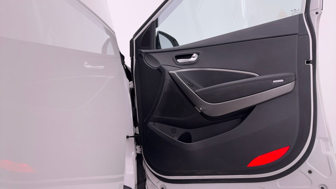 2017 Hyundai Santa Fe Active Crdi (4x4), Automatic, 122889 km, Speaker View