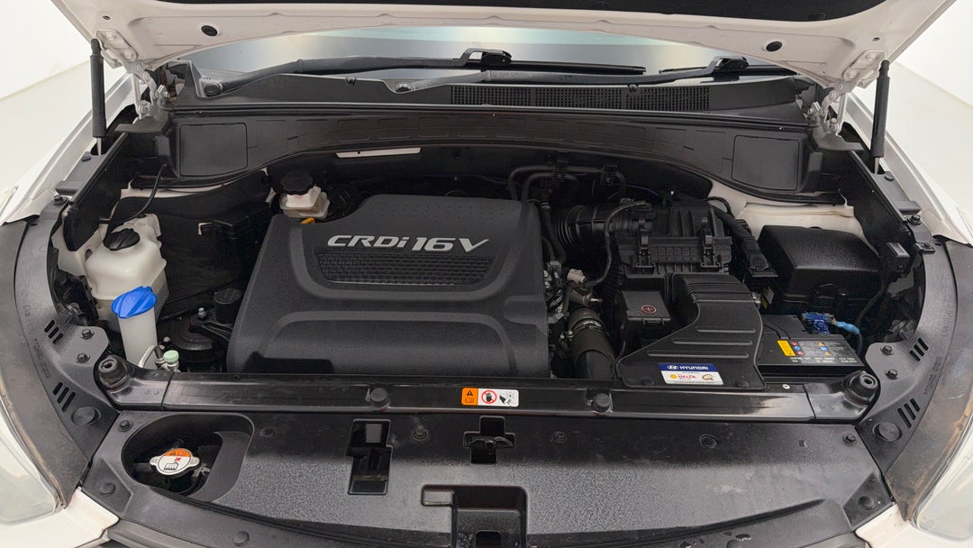 2017 Hyundai Santa Fe Active Crdi (4x4), Automatic, 122889 km, Open Bonnet (Engine)