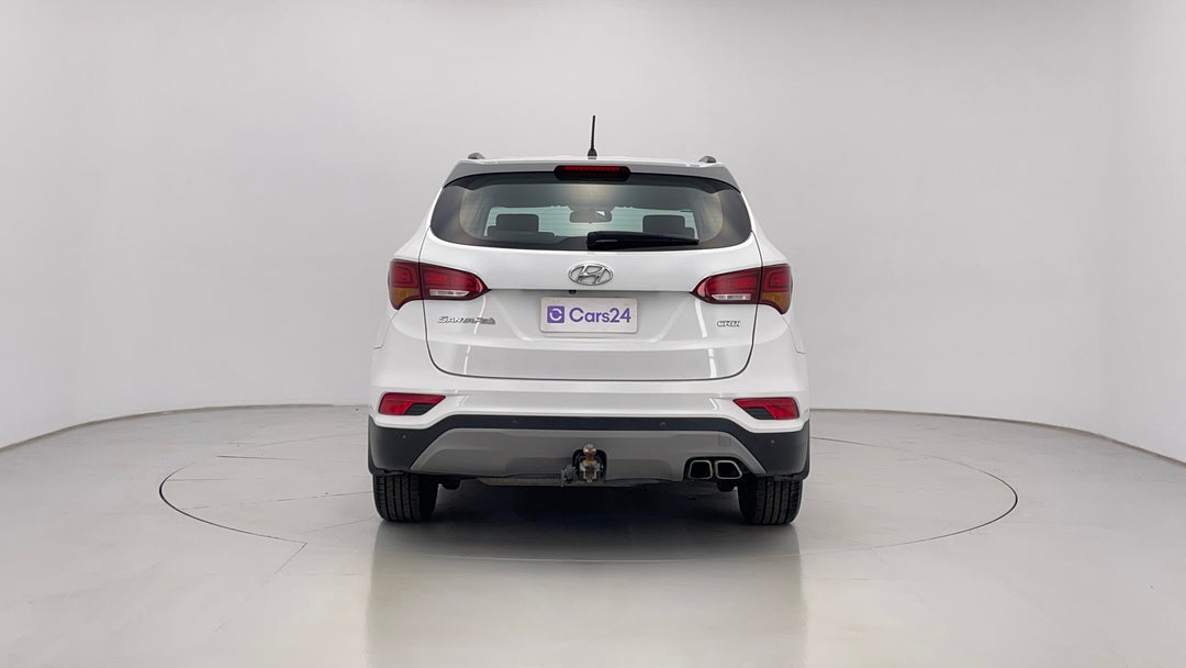 2017 Hyundai Santa Fe Active Crdi (4x4), Automatic, 122889 km, Back/Rear View