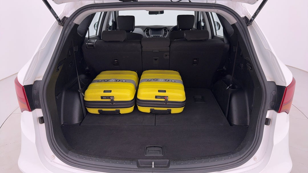 2017 Hyundai Santa Fe Active Crdi (4x4), Automatic, 122889 km, Boot Inside View with Luggage