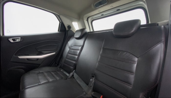 2017 Ford Ecosport 1.5 TDCI TITANIUM PLUS, Diesel, Manual, 69,432 km, Right Side Rear Door Cabin