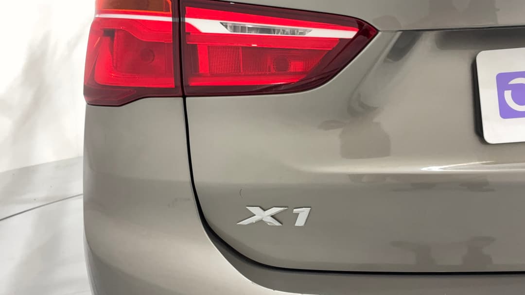 2018 BMW X1 xDrive 25i, Automatic, 68458 km, Badge (Boot Left Side)
