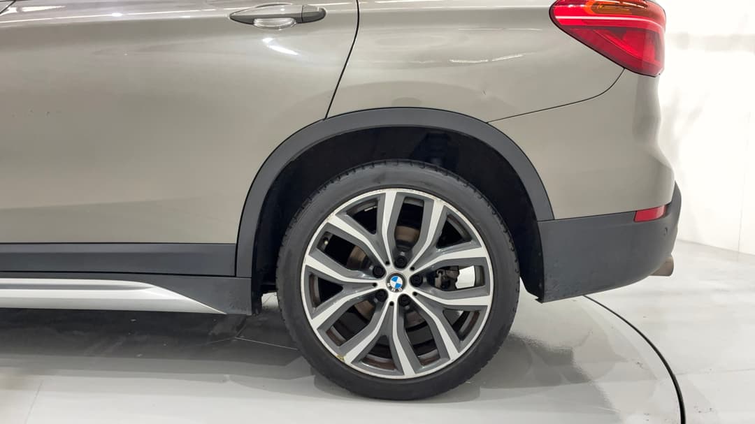 2018 BMW X1 xDrive 25i, Automatic, 68458 km, Left Rear Wheel
