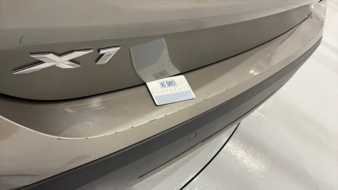 2018 BMW X1 xDrive 25i, Automatic, 68458 km, Bumper Rear Scratch