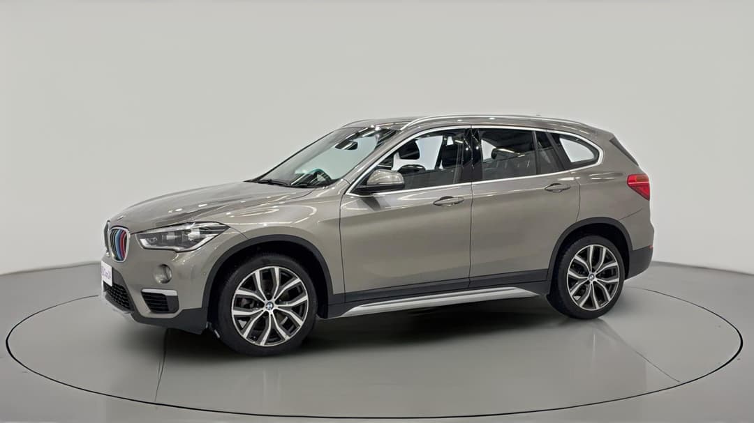 2018 BMW X1 xDrive 25i, Automatic, 68458 km, Left Front Diagonal (45- Degree) View