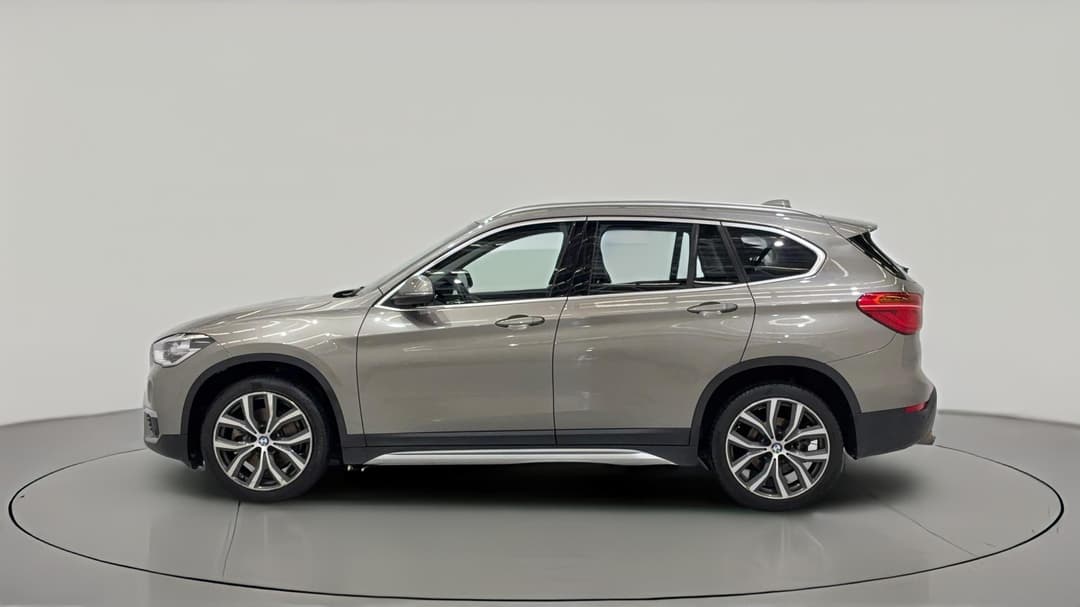 2018 BMW X1 xDrive 25i, Automatic, 68458 km, Left Side View