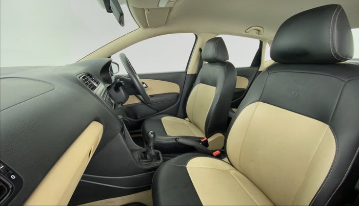 2016 Volkswagen Ameo COMFORTLINE 1.2, Petrol, Manual, 59,967 km, Right Side Front Door Cabin