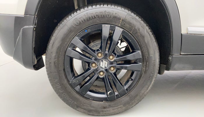 2018 Maruti Vitara Brezza ZDI PLUS AMT, Diesel, Automatic, 1,00,471 km, Right Rear Wheel