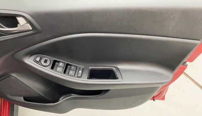 2018 Hyundai i20 Active 1.2 S, Petrol, Manual, 11,678 km, Driver Side Door Panels Control
