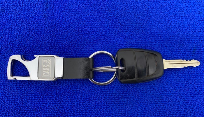 2019 Hyundai Grand i10 SPORTZ 1.2 KAPPA VTVT, CNG, Manual, 71,805 km, Key Close Up