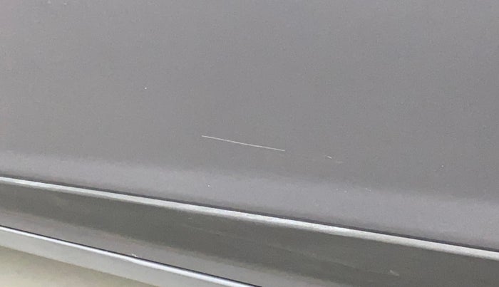2019 Hyundai Grand i10 SPORTZ 1.2 KAPPA VTVT, CNG, Manual, 71,805 km, Front passenger door - Minor scratches