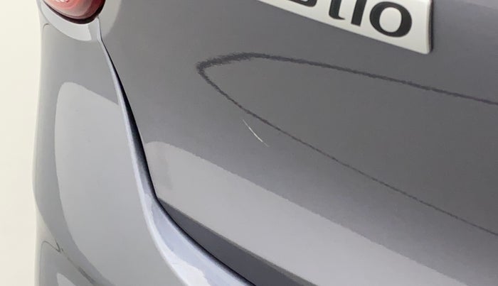 2019 Hyundai Grand i10 SPORTZ 1.2 KAPPA VTVT, CNG, Manual, 71,805 km, Dicky (Boot door) - Minor scratches