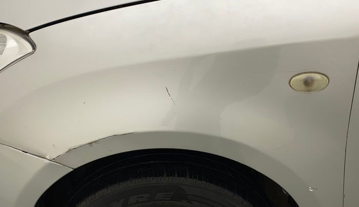 2011 Maruti Swift VXI, Petrol, Manual, 28,492 km, Left fender - Paint has minor damage