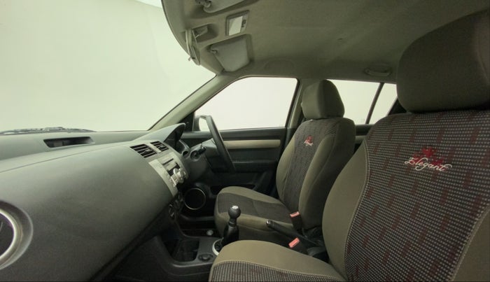 2011 Maruti Swift VXI, Petrol, Manual, 28,492 km, Right Side Front Door Cabin