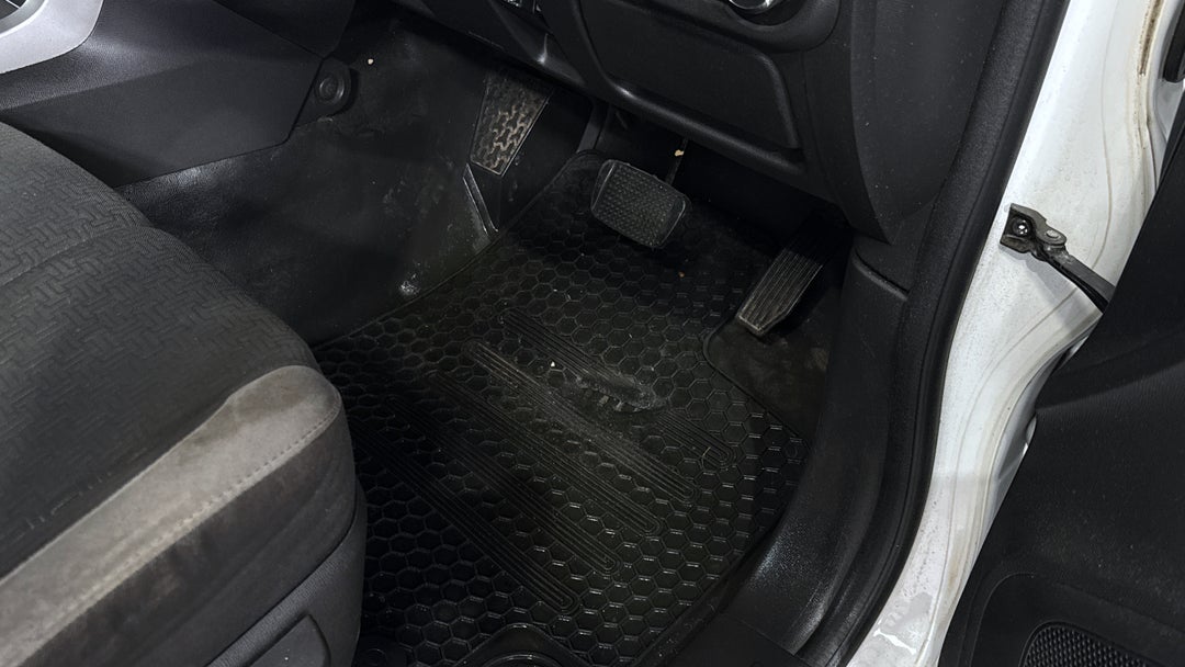 2019 Holden Colorado Ls (4x2), Automatic, 155773 km, Pedals and Footmat