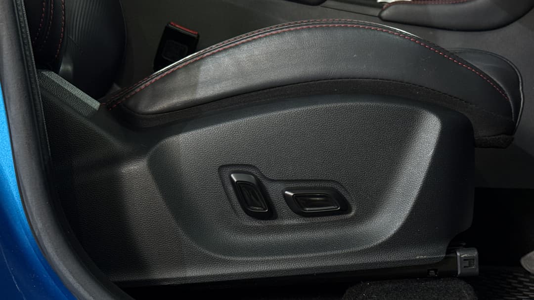 2022 MG ZS EV Essence, Automatic, 23763 km, Drivers Side Adjustment Panel