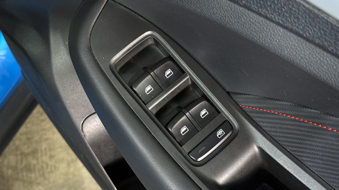 2022 MG ZS EV Essence, Automatic, 23763 km, Drivers Side Door Panel Controls