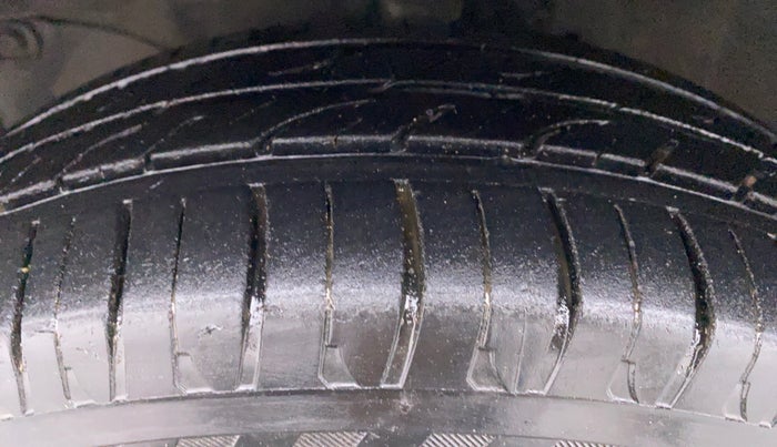 2013 Honda City V MT PETROL, Petrol, Manual, 35,234 km, Left Front Tyre Tread