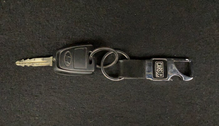 2018 Hyundai Grand i10 SPORTZ O 1.2, Petrol, Manual, 29,651 km, Key Close Up