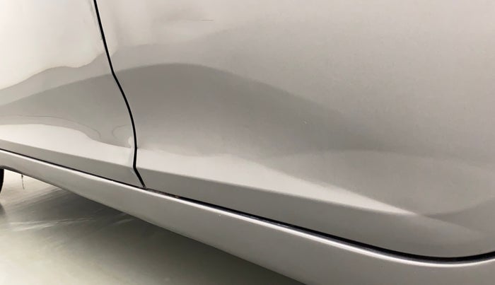 2012 Hyundai Eon MAGNA +, Petrol, Manual, 1,43,170 km, Rear left door - Slightly dented