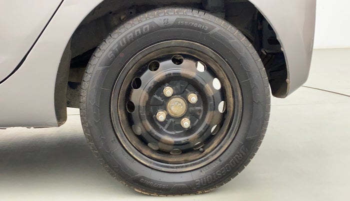 2012 Hyundai Eon MAGNA +, Petrol, Manual, 1,43,170 km, Left Rear Wheel