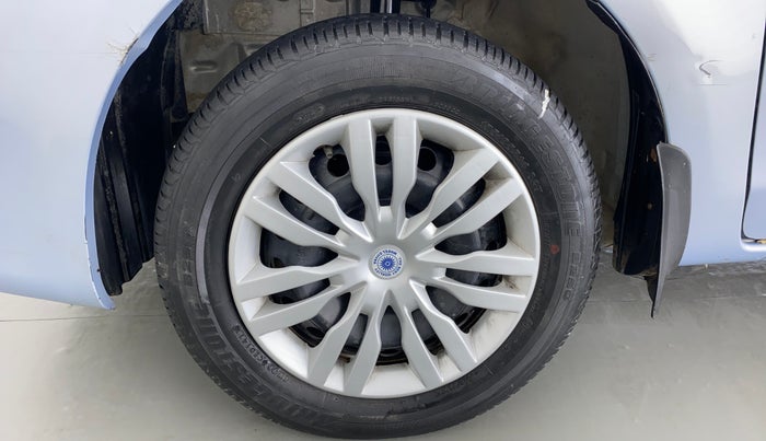 2011 Toyota Etios G, Petrol, Manual, 53,329 km, Left Front Wheel