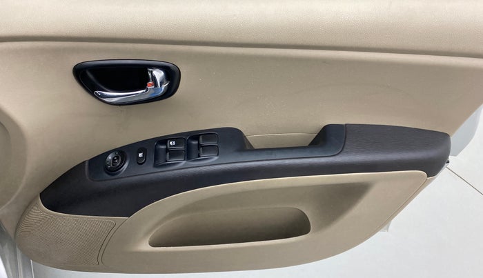 2010 Hyundai i10 SPORTZ 1.2, Petrol, Manual, 91,694 km, Driver Side Door Panels Control