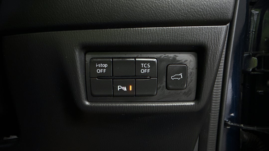2017 Mazda CX-5 Gt (4x4), Automatic, 70006 km, Utility Switches/Buttons