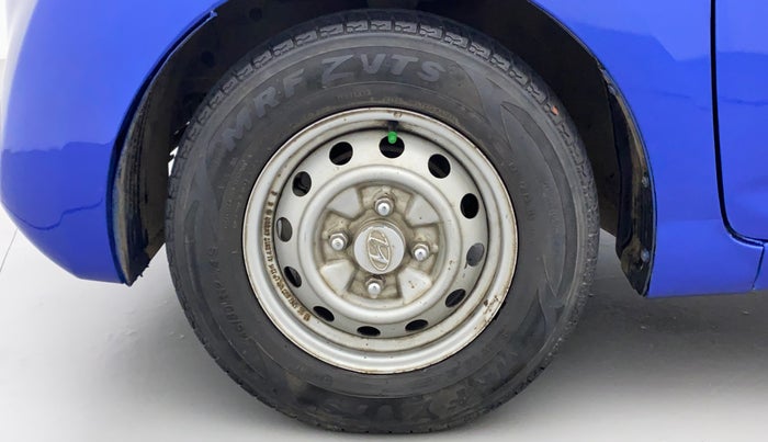 2015 Hyundai Eon ERA +, Petrol, Manual, 98,204 km, Left Front Wheel