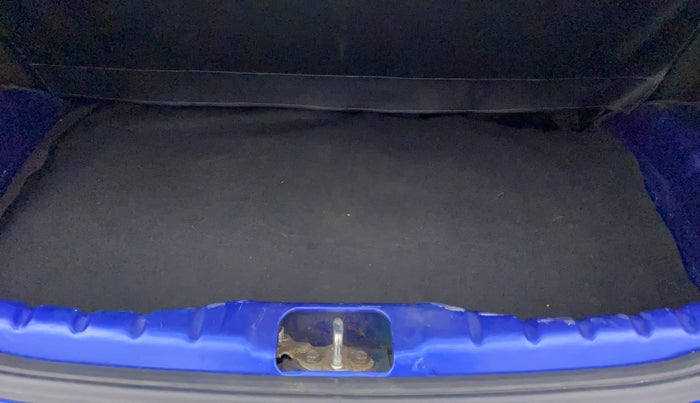 2015 Hyundai Eon ERA +, Petrol, Manual, 98,204 km, Boot Inside