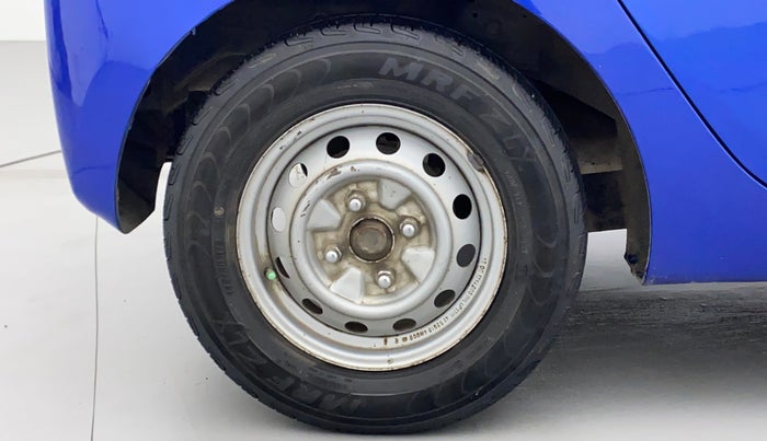 2015 Hyundai Eon ERA +, Petrol, Manual, 98,204 km, Right Rear Wheel