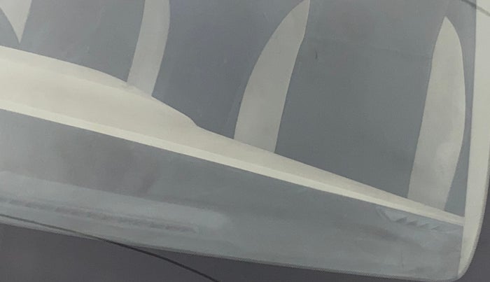 2017 Hyundai Elite i20 SPORTZ 1.4 CRDI, Diesel, Manual, 90,170 km, Front windshield - Minor spot on windshield