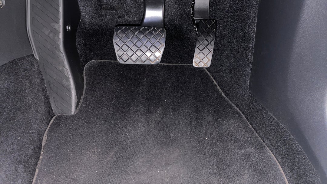 2021 Volkswagen T-cross 85tsi Style, Automatic, 56159 km, Pedals and Footmat