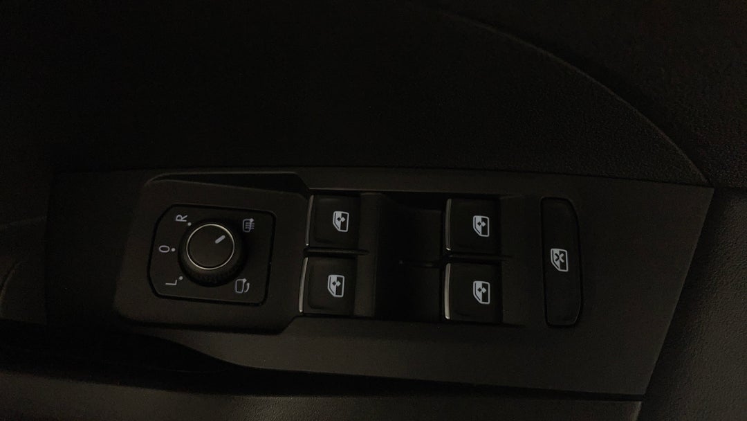 2021 Volkswagen T-cross 85tsi Style, Automatic, 56159 km, Drivers Side Door Panel Controls