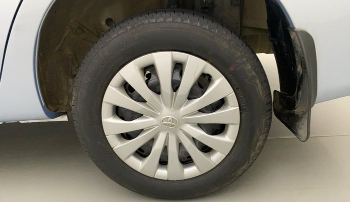 2011 Toyota Etios G, Petrol, Manual, 39,136 km, Left Rear Wheel