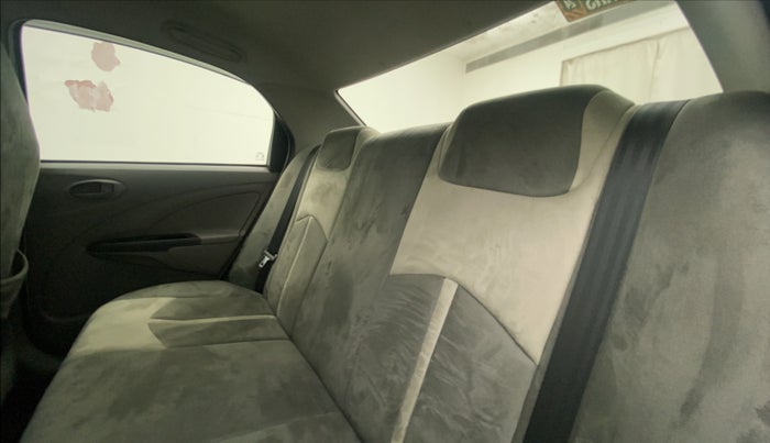 2011 Toyota Etios G, Petrol, Manual, 39,136 km, Right Side Rear Door Cabin