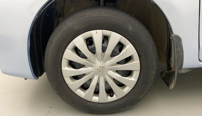 2011 Toyota Etios G, Petrol, Manual, 39,136 km, Left Front Wheel