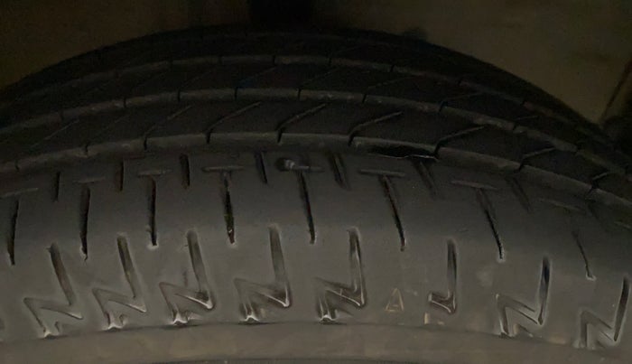 2011 Toyota Etios G, Petrol, Manual, 39,136 km, Left Rear Tyre Tread