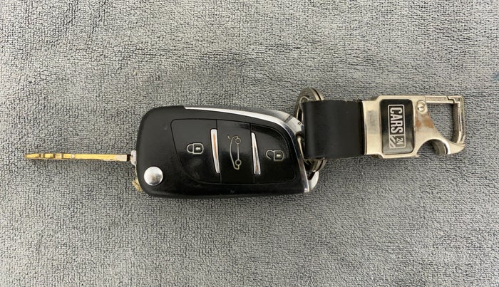 2015 Maruti Celerio VXI AMT, CNG, Automatic, 96,295 km, Lock system - Remote key not functional
