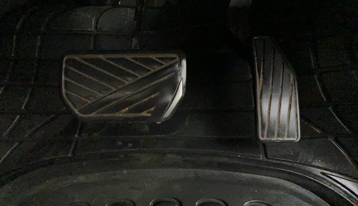 2015 Maruti Celerio VXI AMT, CNG, Automatic, 96,295 km, Pedals