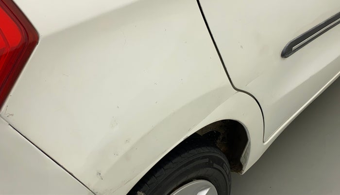 2015 Maruti Celerio VXI AMT, CNG, Automatic, 96,295 km, Right quarter panel - Slightly dented