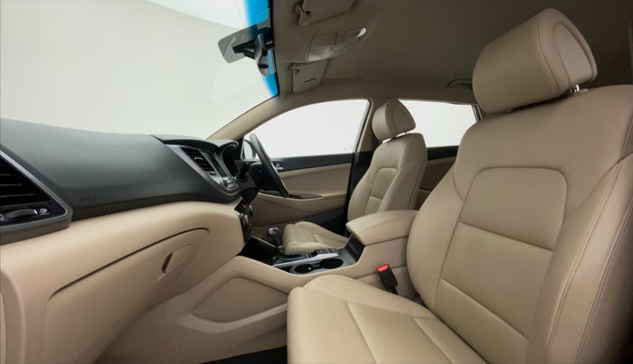2018 Hyundai Tucson New GLS 4WD AT DIESEL, Diesel, Automatic, 76,565 km, Right Side Front Door Cabin