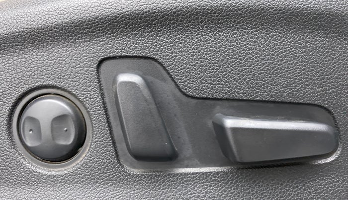 2018 Hyundai Tucson New GLS 4WD AT DIESEL, Diesel, Automatic, 76,565 km, Electrically Adjustable Driver's Seat