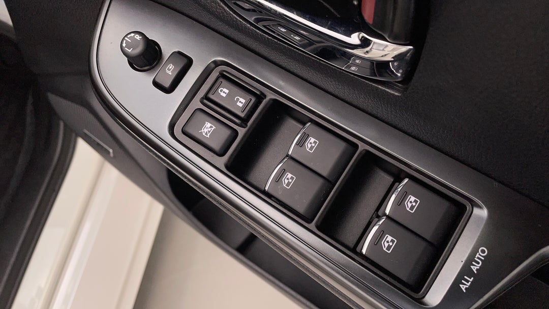 Drivers Side Door Panel Controls