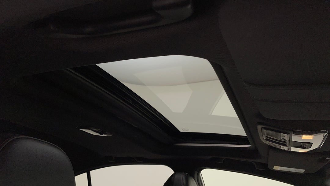 Interior Sunroof/Moonroof