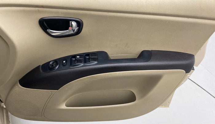 2011 Hyundai i10 MAGNA 1.2 KAPPA2, Petrol, Manual, 39,614 km, Driver Side Door Panels Control