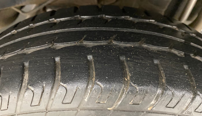2016 Datsun Go T, Petrol, Manual, 35,803 km, Left Rear Tyre Tread