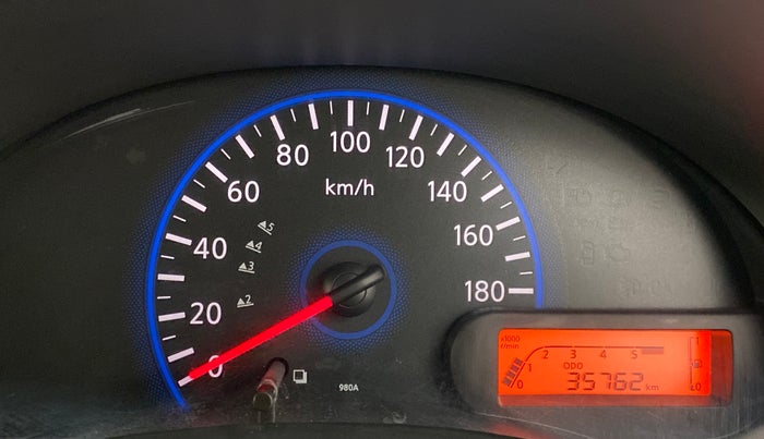 2016 Datsun Go T, Petrol, Manual, 35,803 km, Odometer Image